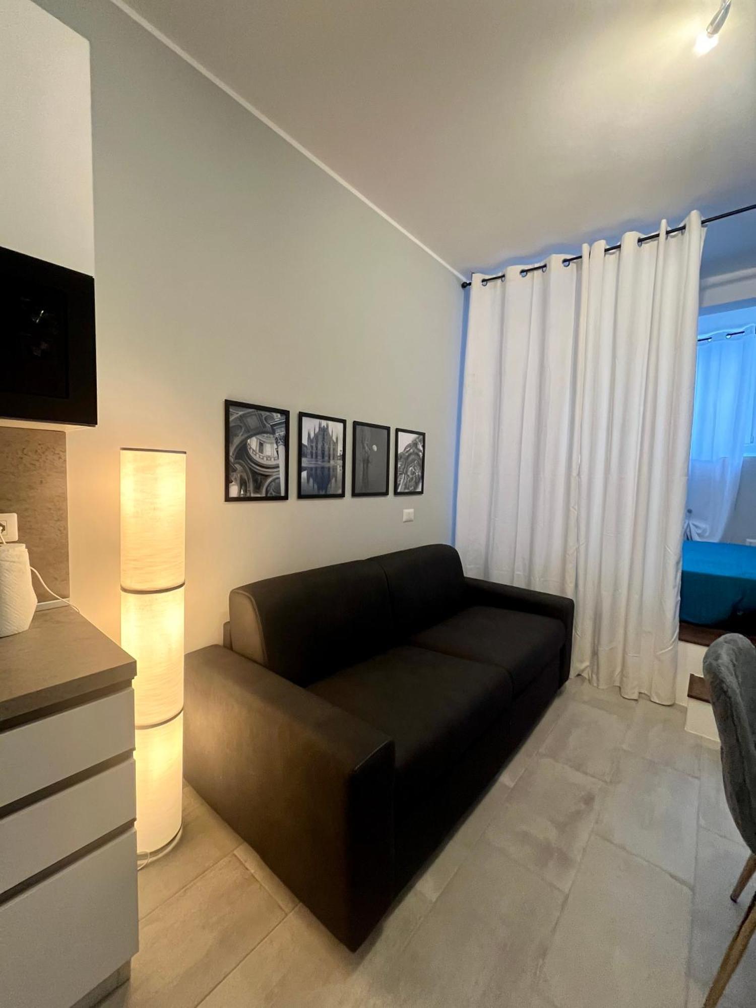 Residenza Elegante - A 5 Fermate Dal Duomo Villa Milano Exterior foto